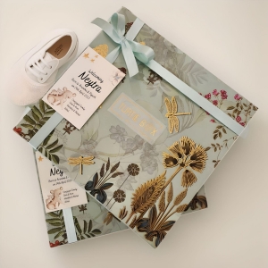 Grande Box with Customized Tag